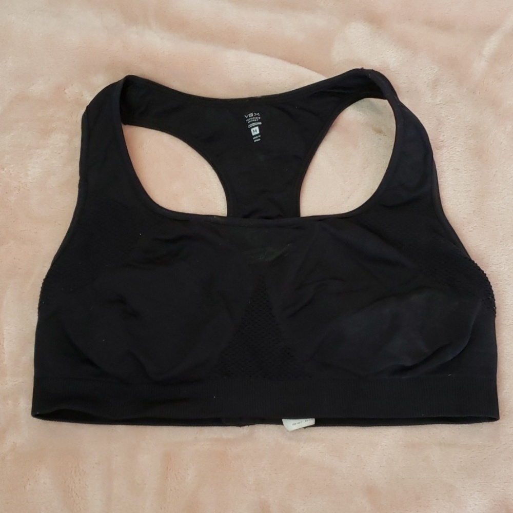SALE Victoriaβs Secret Sports Bra Black
